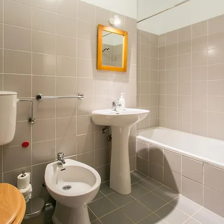 E Confortavel Junto Ao Bairro Da Graca *